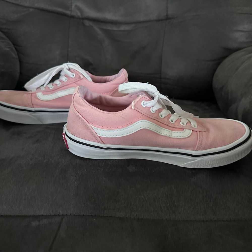 VANS Girls Pink Sneaker Shoes 3 youth - Picture 3 of 7